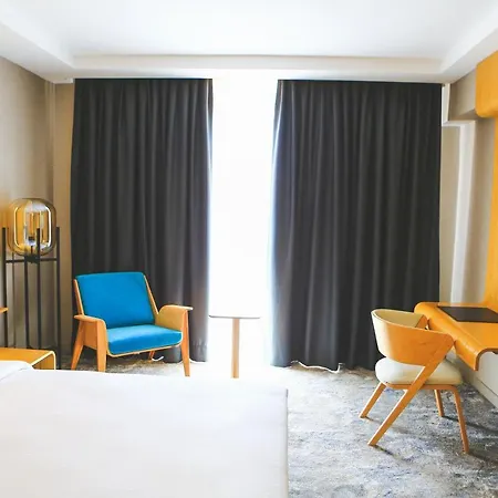 Grande Arte فندق 4*