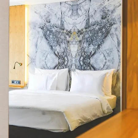 Grande Arte إسكيشير